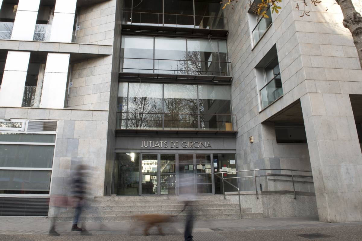 Tres detinguts més per agredir sexualment tres menors de menys de 16 anys