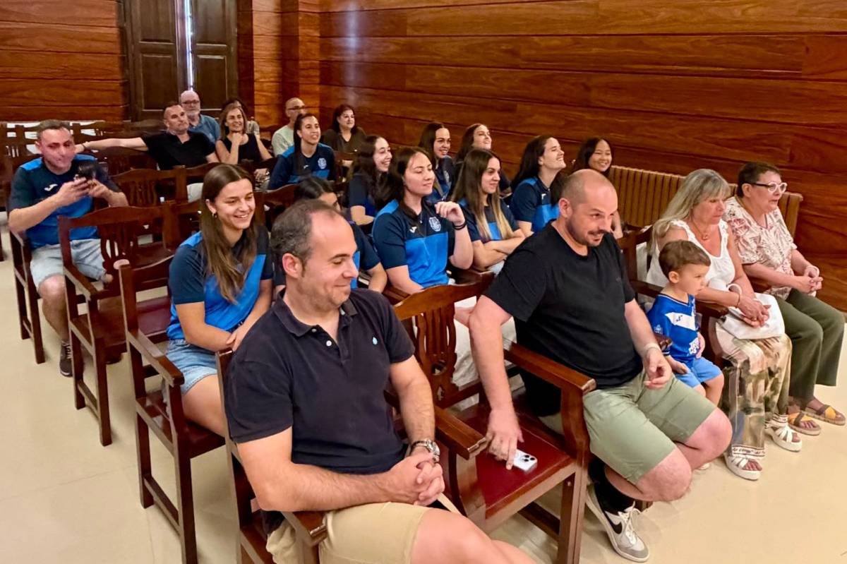 Reconeixement al CF Solsona femení - Aj Solsona Reconeixement al CF Solsona femení