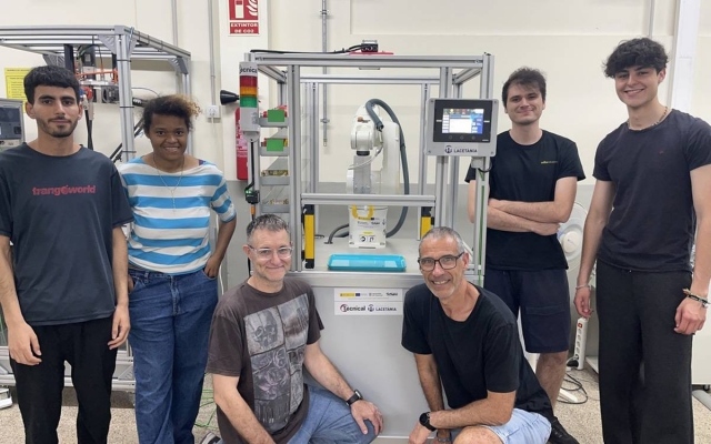 L'Institut Lacetània culmina una cèl·lula robòtica amb tecnologies d'Indústria 4.0