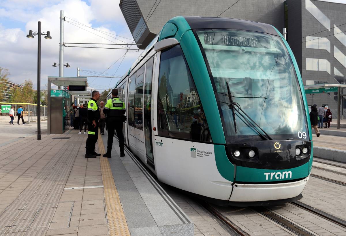 Continuen les obres del tramvia: talls a les línies T4, T5 i T6 durant tot l'estiu