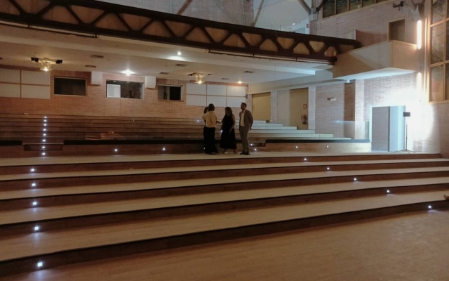 Noves butaques i millores en la climatització per renovar la sala gran del Teatre Auditori Felip Pedrell de Tortosa