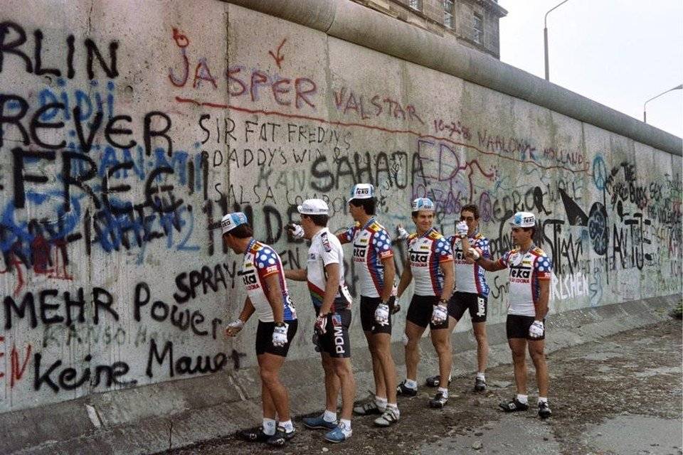 El Tour que va començar envoltat pel mur de Berlín