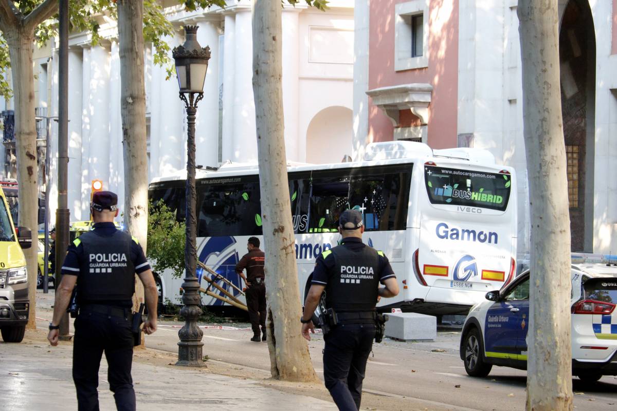 La conductora del bus accidentat a Lleida dona negatiu a les proves d'alcoholèmia i drogues
