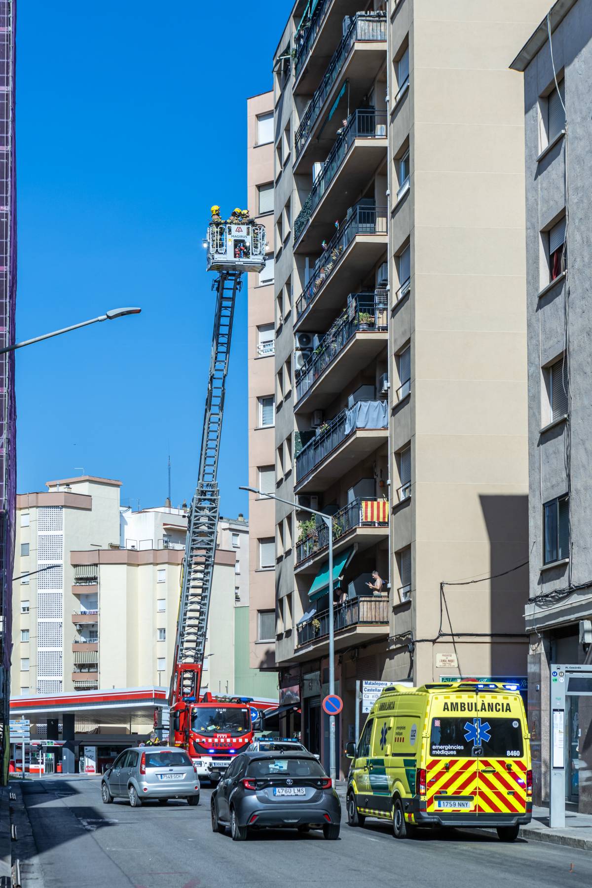 Intervenció dels Bombers a la Creu Alta - Juanma Peláez Intervenció dels Bombers a la Creu Alta
