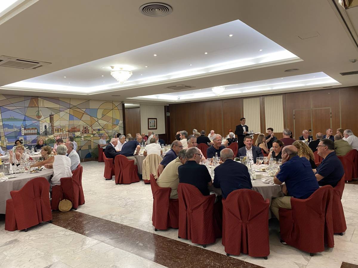 El sopar va comptar amb una setantena d`assistents - D.S. El sopar va comptar amb una setantena d`assistents