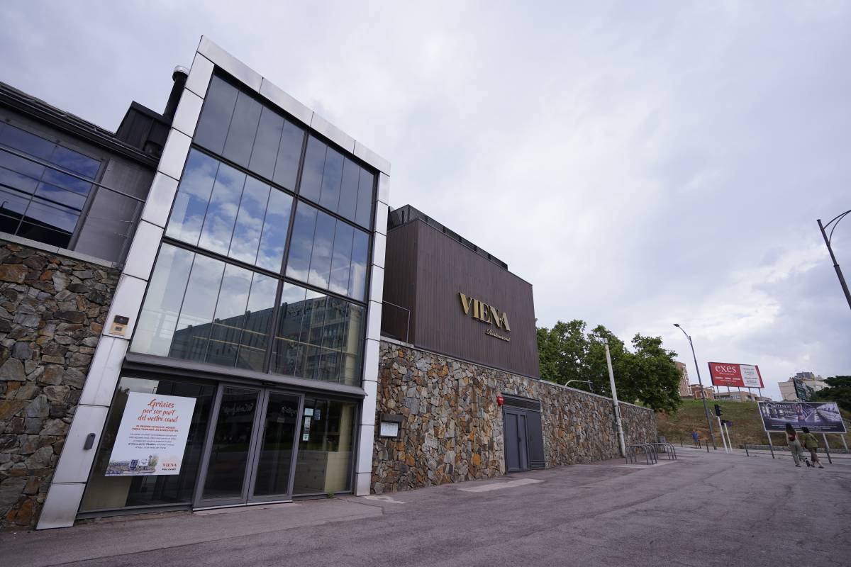 El local de l'antic Viena de l'Eix Macià busca nous inquilins