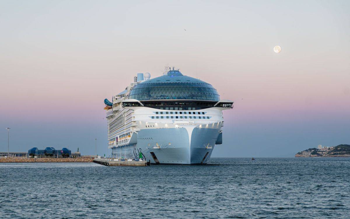 El creuer més gran del món fa escala al Port de Tarragona: té una capacitat màxima de 7.000 passatgers