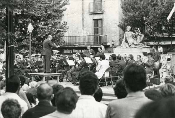 Una banda musical en plena actuació