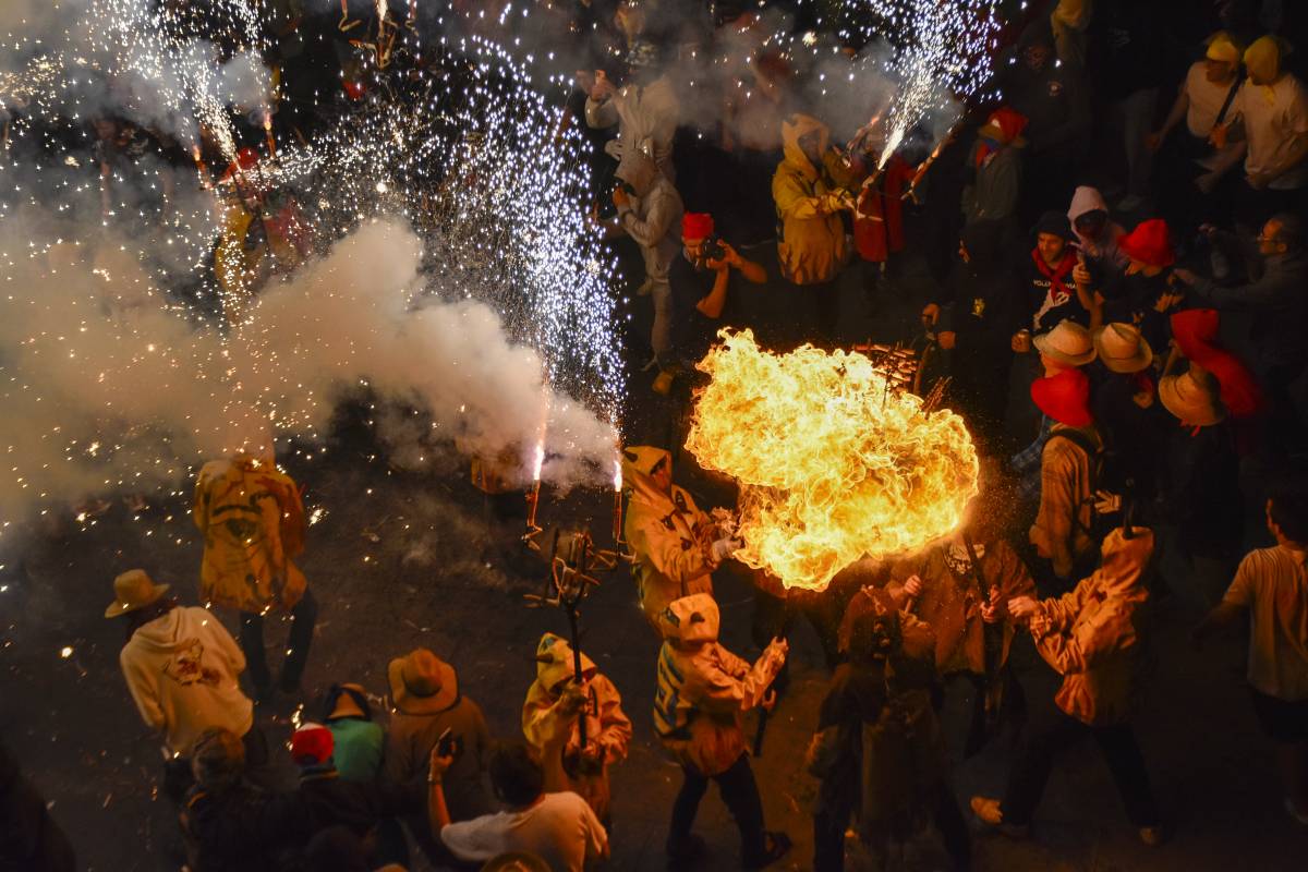 Acaba el protocol i arriba el foc