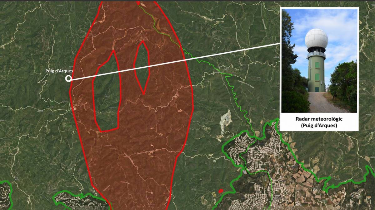 El radar meteorològic, a tocar de la zona cremada per l`incendi de les Gavarres