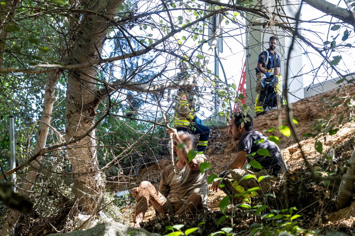 Rescat de l`home desaparegut al torrent del pont del Berardo - JUANMA PELÁEZ Rescat de l`home desaparegut al torrent del pont del Berardo
