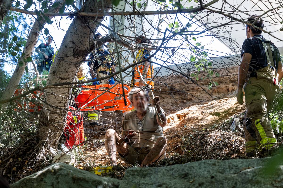 Rescat de l`home desaparegut al torrent del pont del Berardo - JUANMA PELÁEZ Rescat de l`home desaparegut al torrent del pont del Berardo