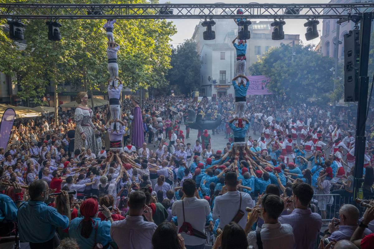 Ni la calor ni el Tour han pogut amb la Cercavila