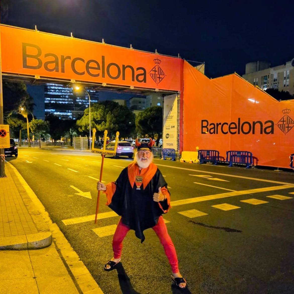 Roben a Barcelona la disfressa del mític diable del Tour