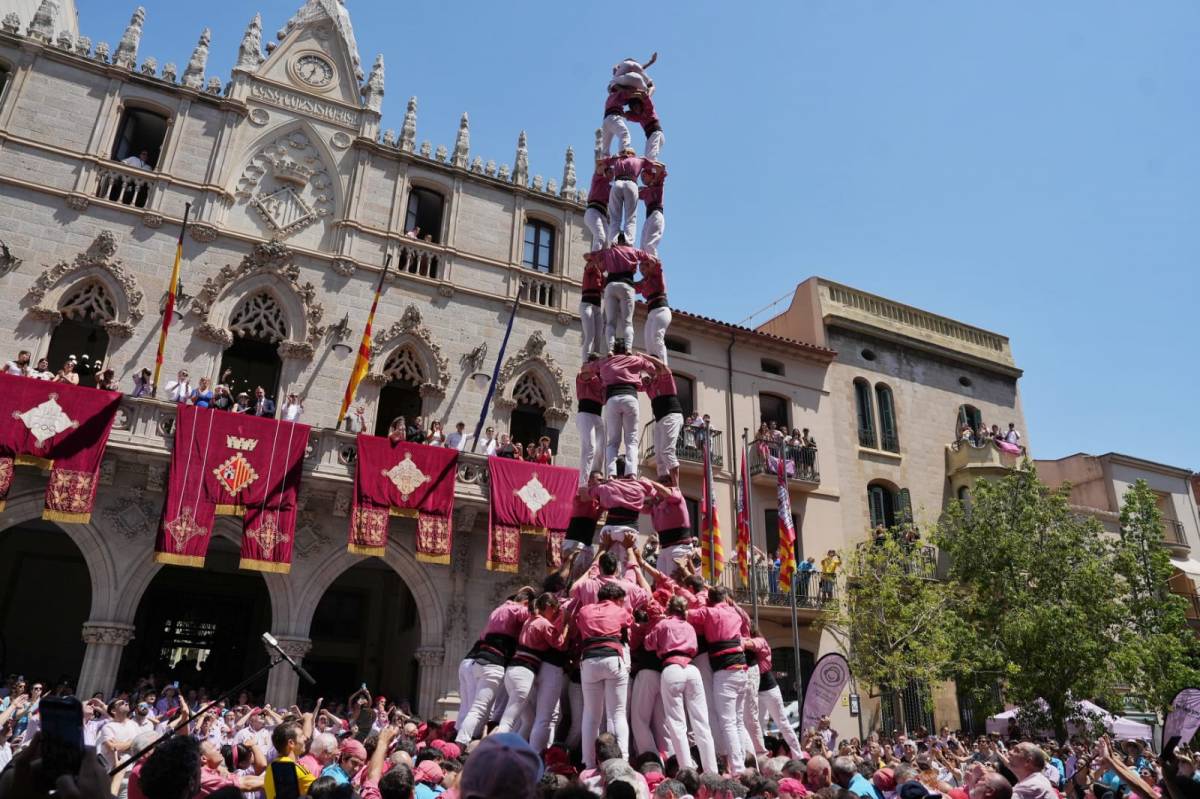 El 3 de 9 amb folre de la Colla Vella dels Xiquets de Valls - Nebridi Aróztegui El 3 de 9 amb folre de la Colla Vella dels Xiquets de Valls