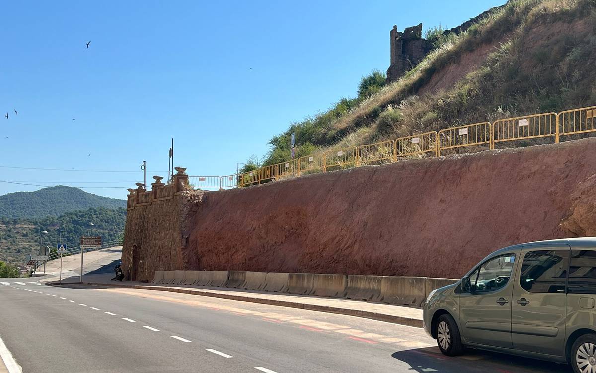 Cardona reobre els aparcaments del Rastrillo i reclama agilitzar la reconstrucció del mur