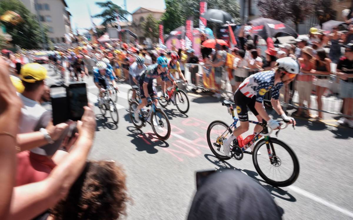 Vic vibra amb el pas del Tour de França 2026. - Oriol Clavera Vic vibra amb el pas del Tour de França 2026.