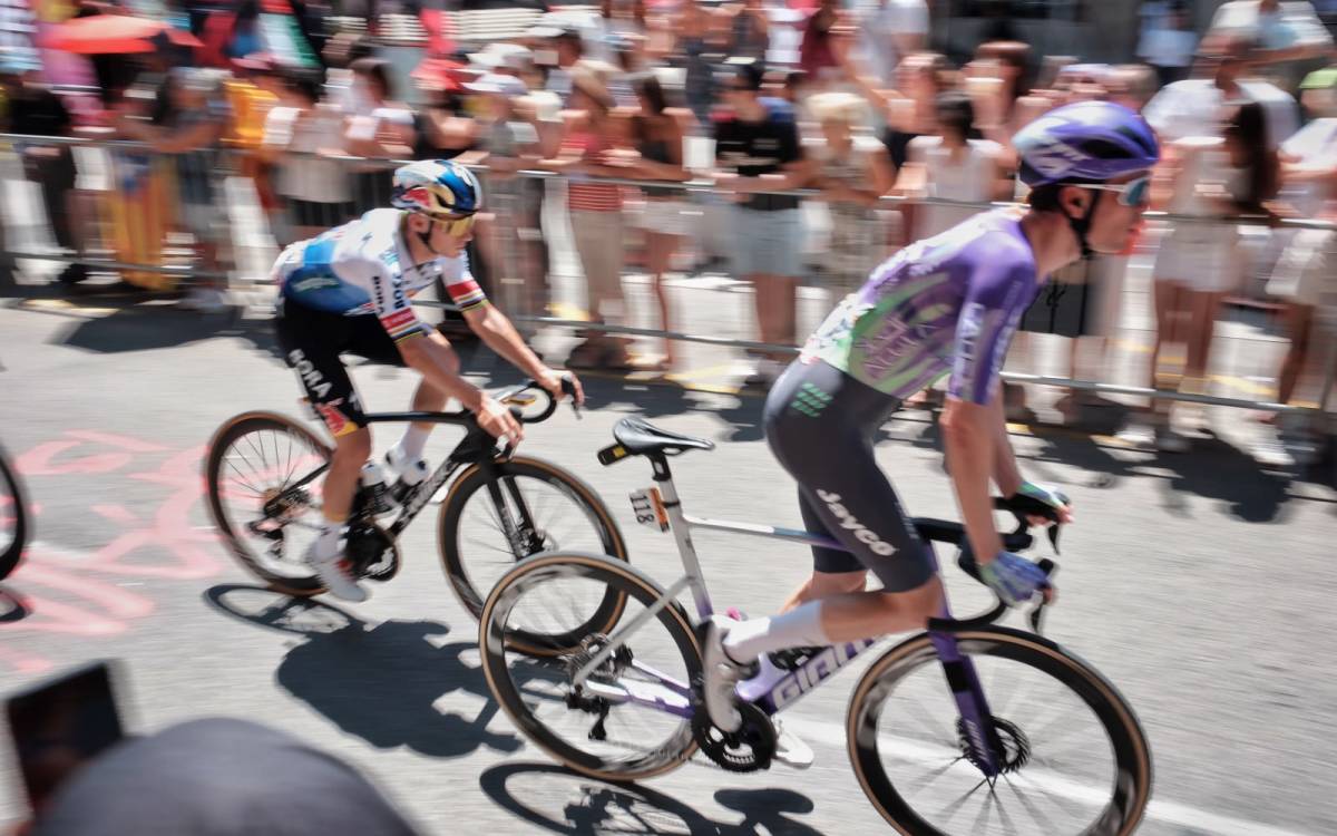 Vic vibra amb el pas del Tour de França 2026. - Oriol Clavera Vic vibra amb el pas del Tour de França 2026.