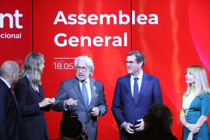 Foment del Treball certifica la pau amb Antonio Garamendi