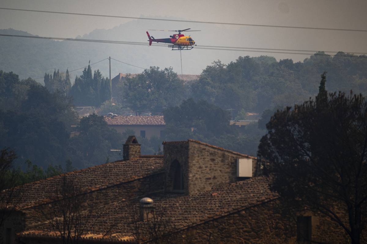 Els Bombers es reorganitzen davant el còctel d'incendis que crema a Catalunya