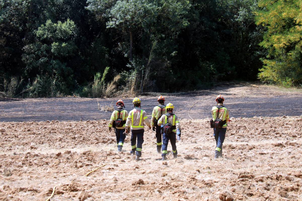 Els Bombers es reorganitzen davant el còctel d'incendis que crema a Catalunya