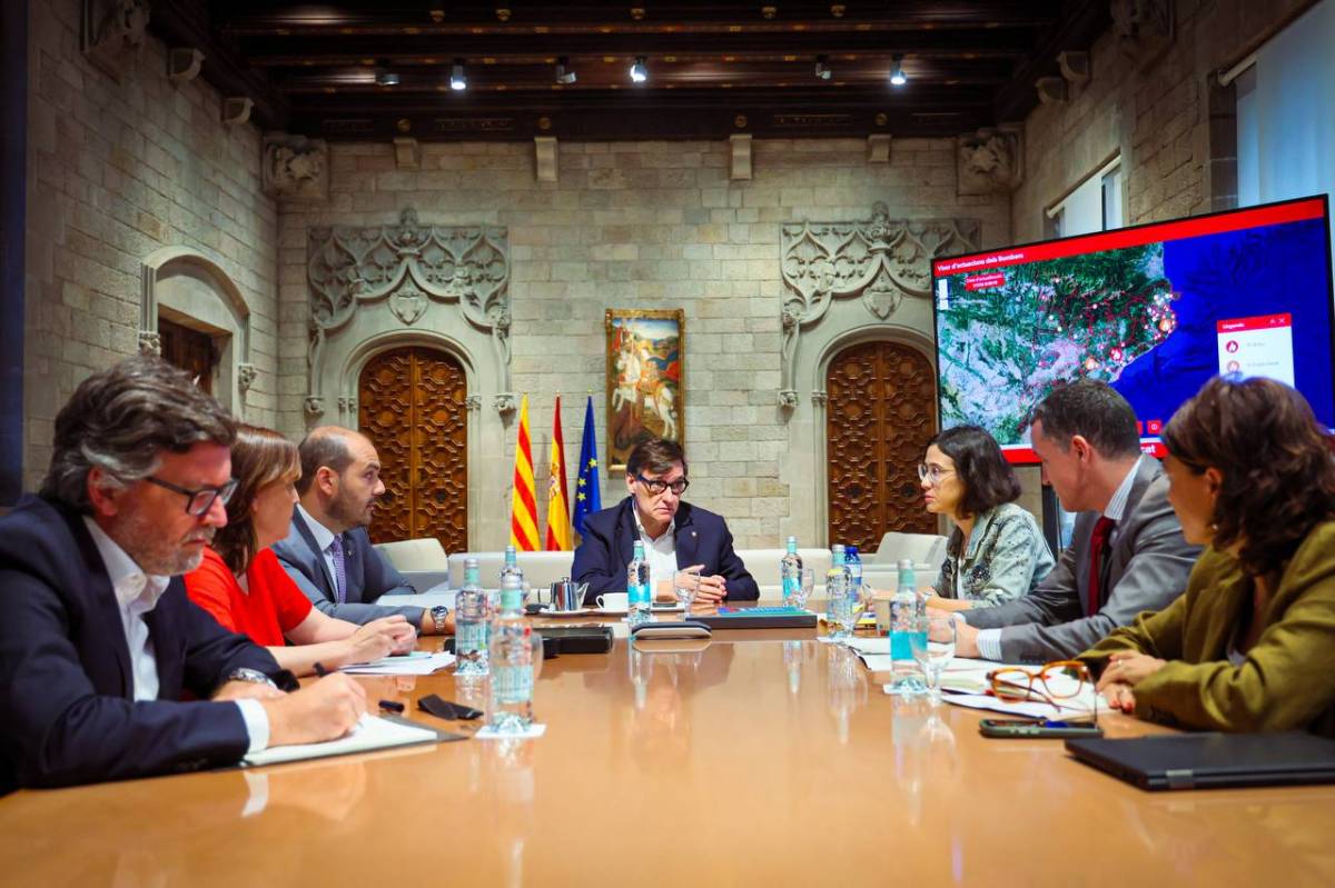 La situació de màxima complexitat pels incendis s'allargarà almenys fins a finals de setmana