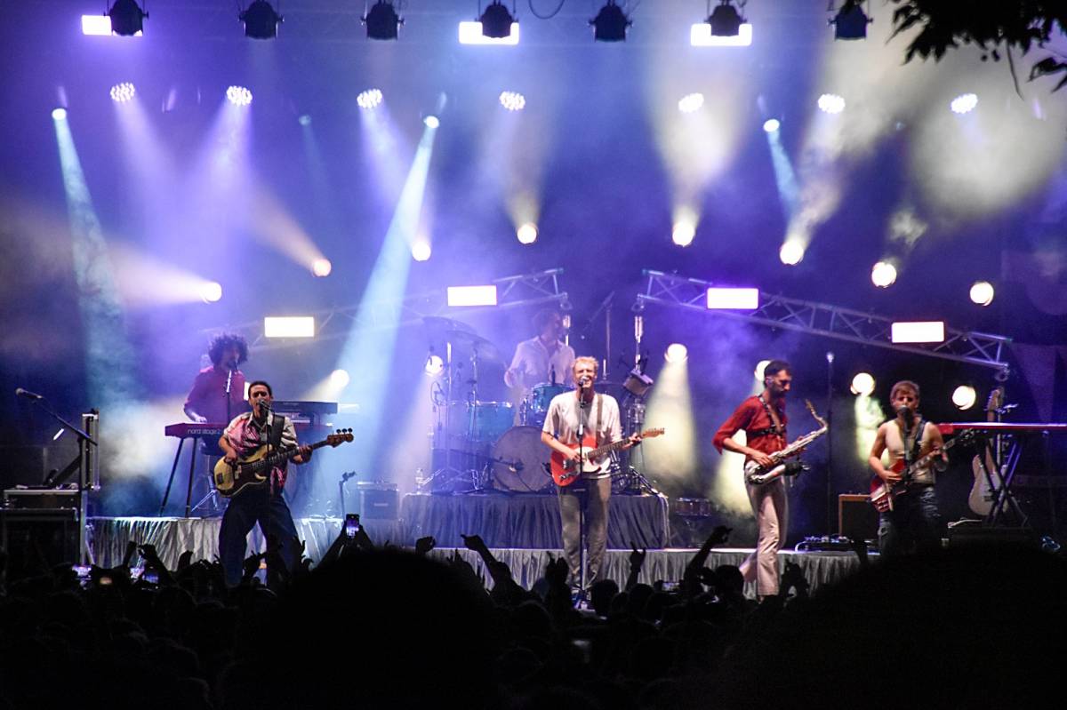 La Ludwig Band es reconcilia amb Terrassa davant d'una Plaça Vella entregada