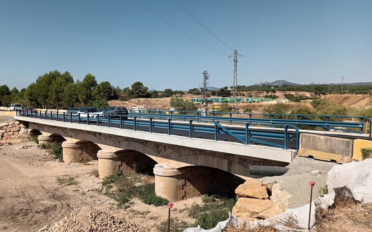 Reobert al trànsit el pont sobre el riu Sec a la T-324, entre Benissanet i Móra d’Ebre