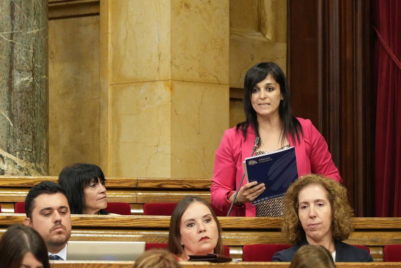 El Parlament obre la via per portar Sílvia Orriols a la Fiscalia per delicte d'odi