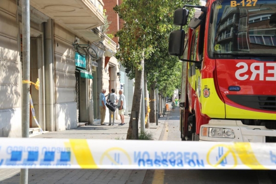 Els tècnics avaluaran dissabte si els desallotjats per l'esvoranc de l'L9 poden tornar a casa