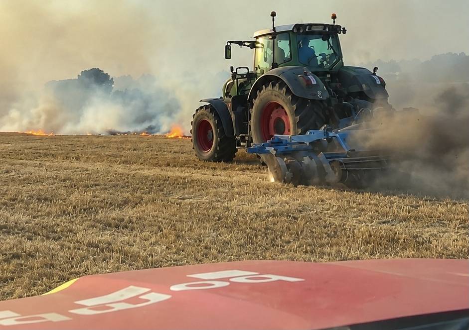 Pagesos: primera línia contra el foc