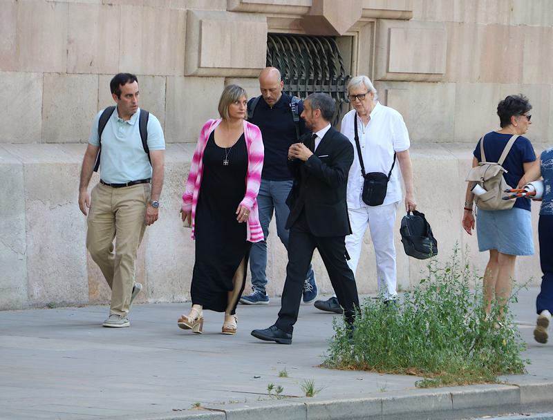 Absolen Alba Vergés i Josep Maria Argimon pel retard en la vacunació dels policies espanyols