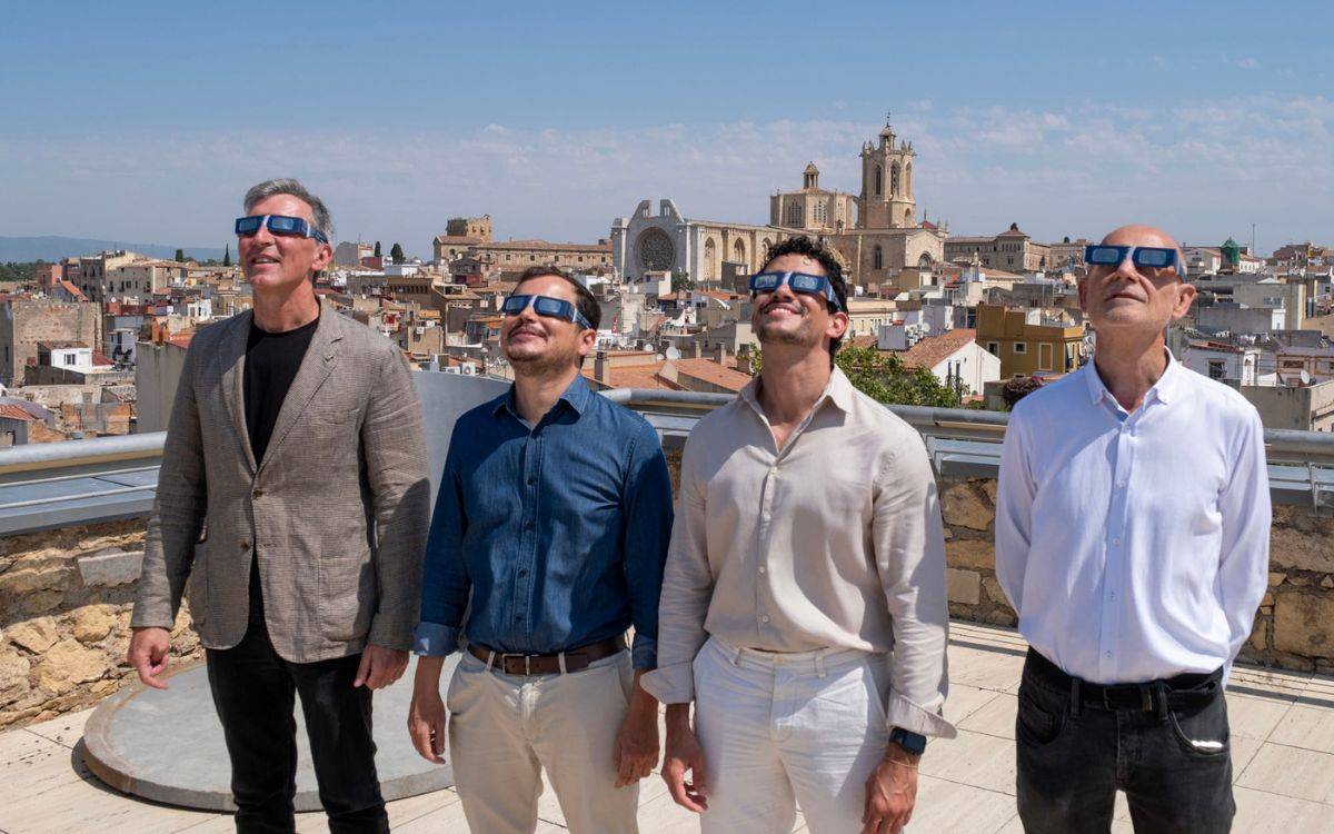 L'Ajuntament de Tarragona repartirà 23.000 ulleres homologades per veure l'eclipsi amb seguretat
