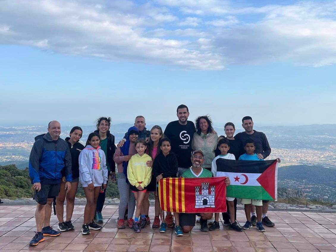 Imatge d`una excursió que els infants sahrauís d`un altre any van fer a la Mola