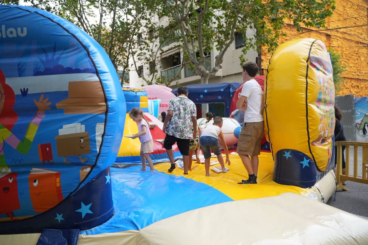 Els inflables infantils de la festa de la Creu de Barberà - DAVID CHAO