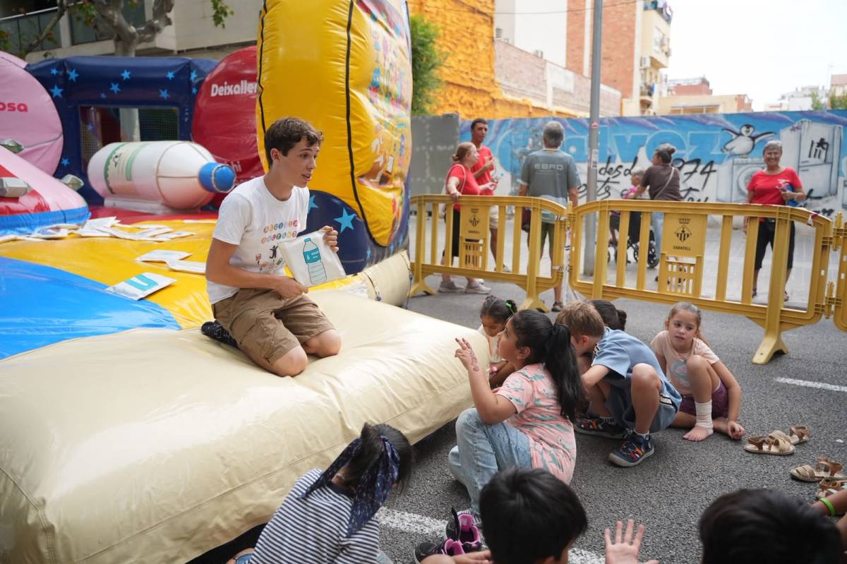 Els inflables infantils de la festa de la Creu de Barberà - DAVID CHAO