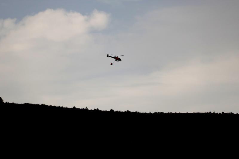 Els Bombers donen per controlat l'incendi forestal d'Aiguamúrcia