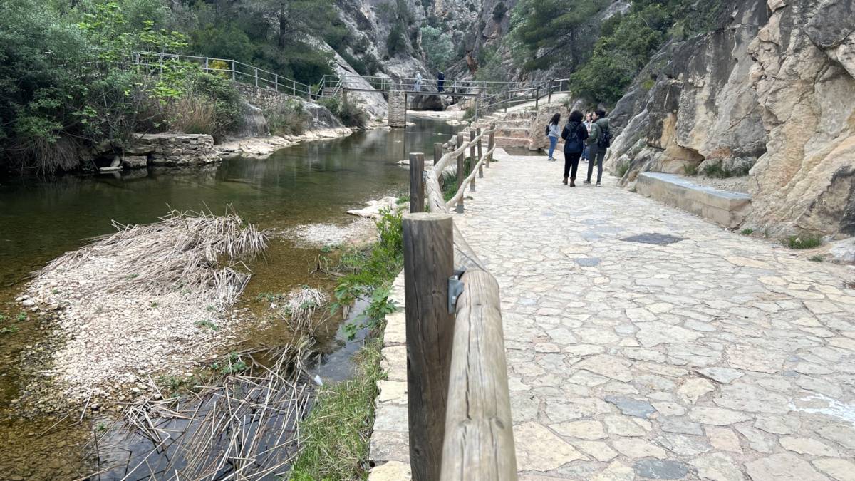 Mor una nena de 9 anys a la Terra Alta en caure d'una roca mentre es banyava