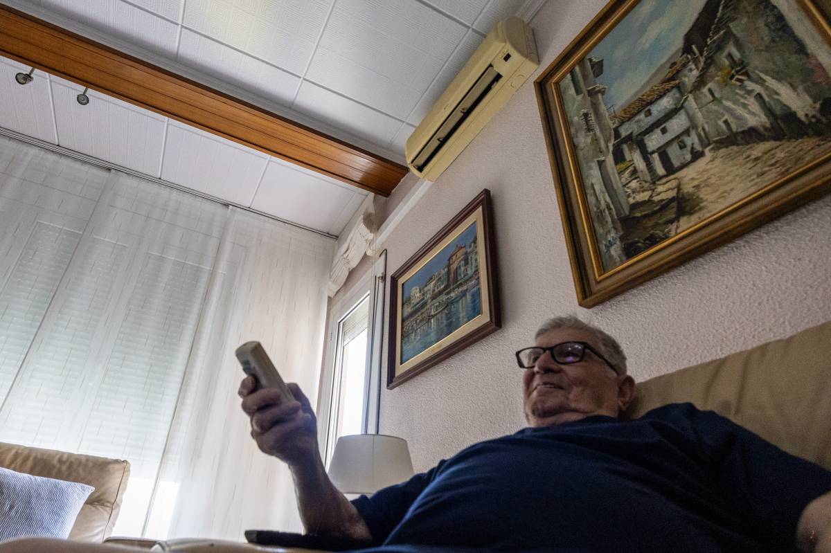 "Poca mà d'obra qualificada i tothom a última hora": per això poden tardar un mes a instal·lar-te l'aire condicionat