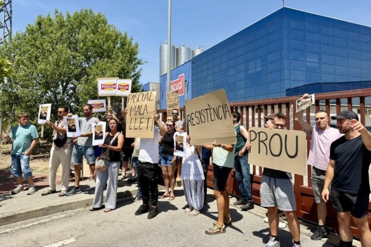 La plantilla de Leche Pascual a Gurb manté les protestes i fixa una vaga a Madrid el 20 de juliol