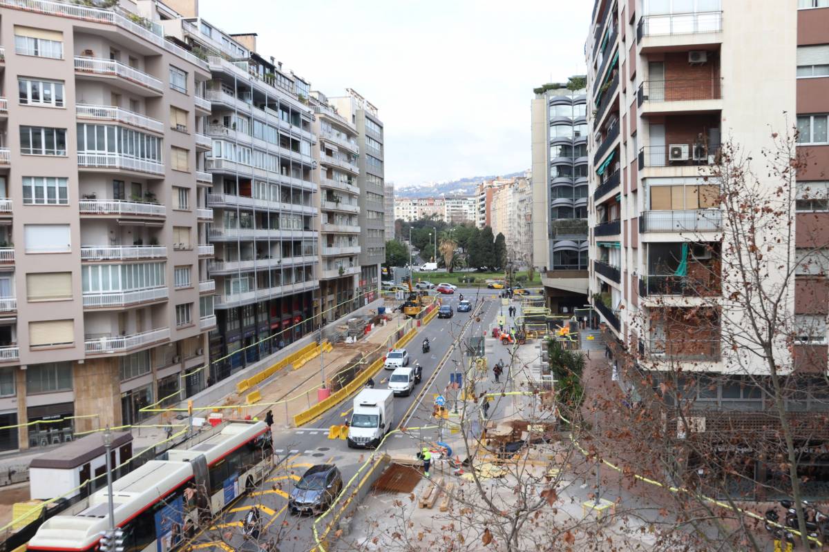 Mor un home d’uns 60 anys en un incendi a l’Eixample