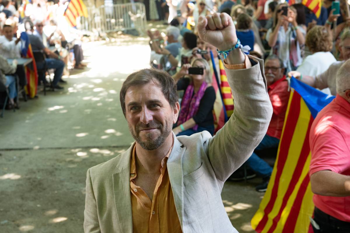 Junts reobre quatre mesos després la investigació contra Comín per assetjament