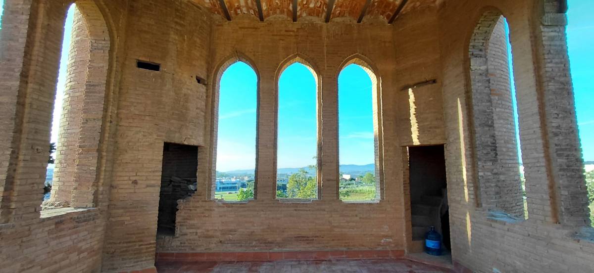 Interior de la torre mestra reparada - Cedida (Ass. Cultural Can Feu) Interior de la torre mestra reparada