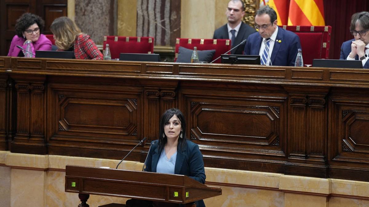 La recepta del Parlament contra els discursos d'odi: què expliquen els casos d'Orriols i Vox?