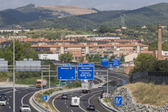 Cues a les carreteres catalanes en l'operació tornada pel pont del 12 d'octubre
