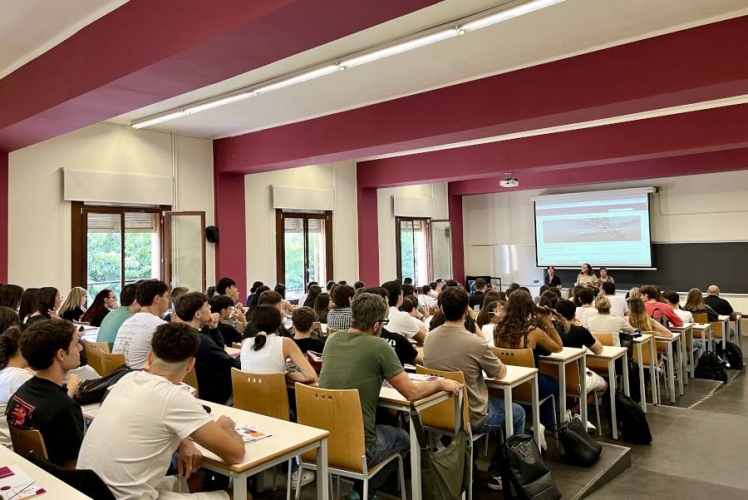 La branca universitària que més cobra a Catalunya (i la que menys), segons l'enquesta d'inserció laboral