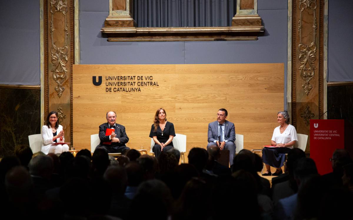 Presa de possessió de Marta Otero com a rectora de la UVic-UCC. - UVic Presa de possessió de Marta Otero com a rectora de la UVic-UCC.