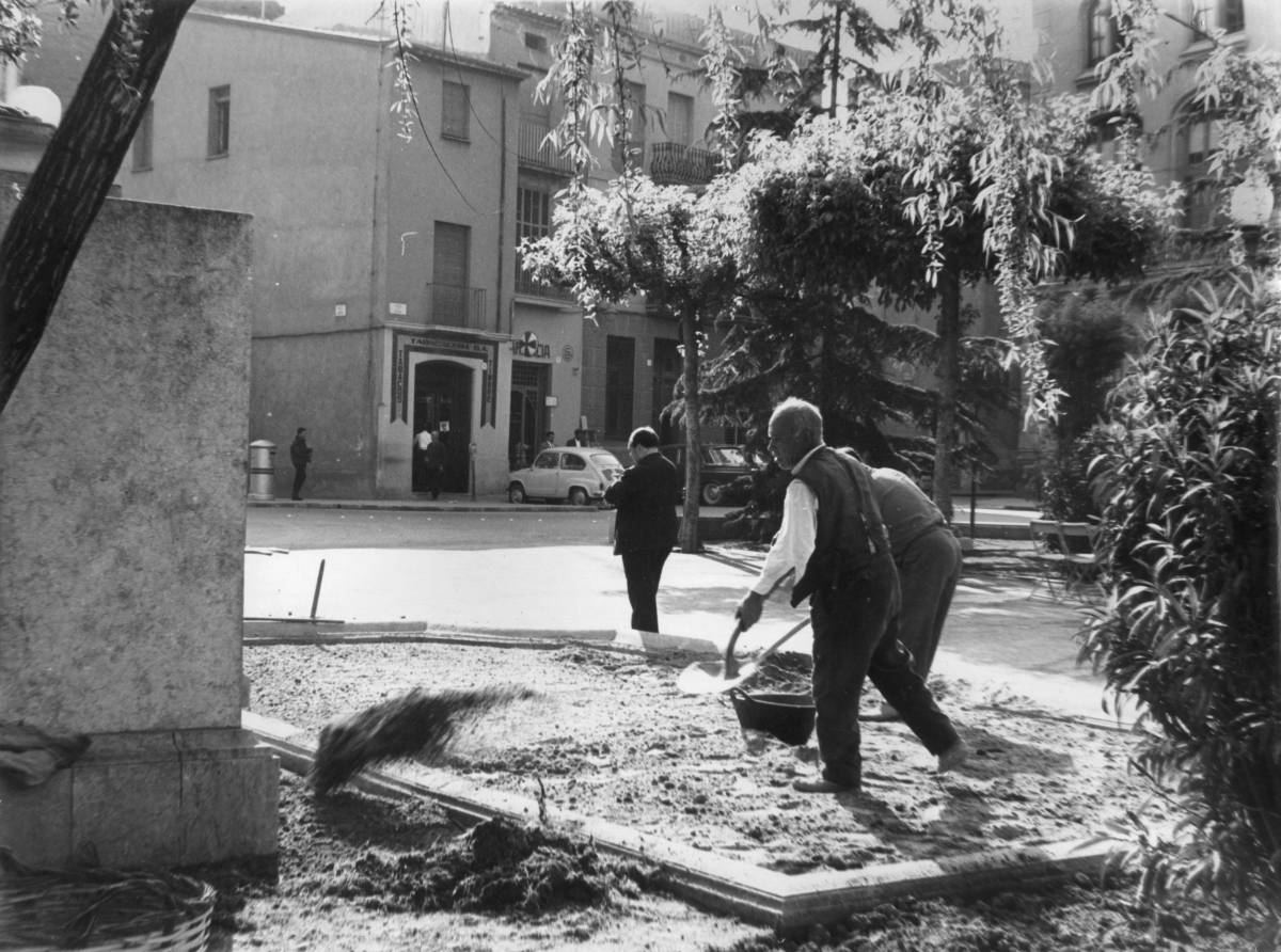 Tornen les obres i torna la Plaça Vella