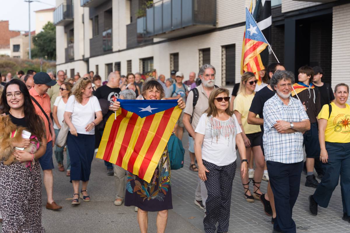 Unes 150 persones celebren la sentència sobre l'amnistia, però avisen: "El conflicte persisteix"