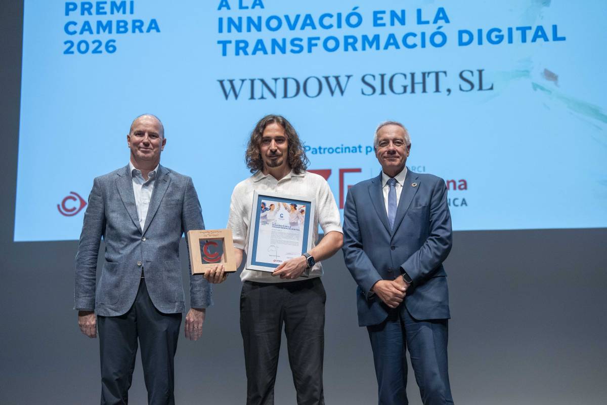 El lliurament del premi a la innovació en la transformació digital a la terrassenca WindowSight - Alberto Tallón El lliurament del premi a la innovació en la transformació digital a la terrassenca WindowSight